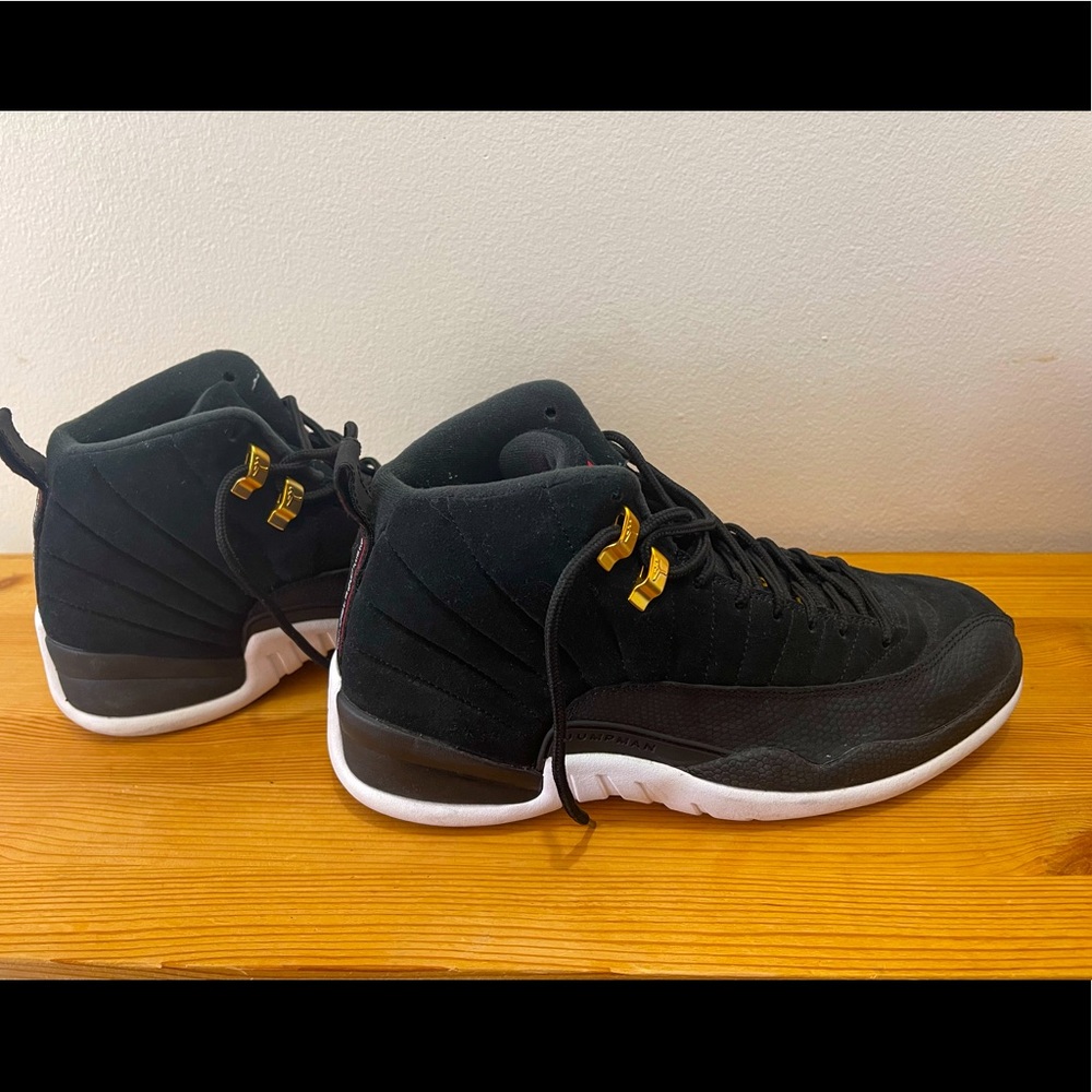 Air Jordan Retro Reverse Taxi with box